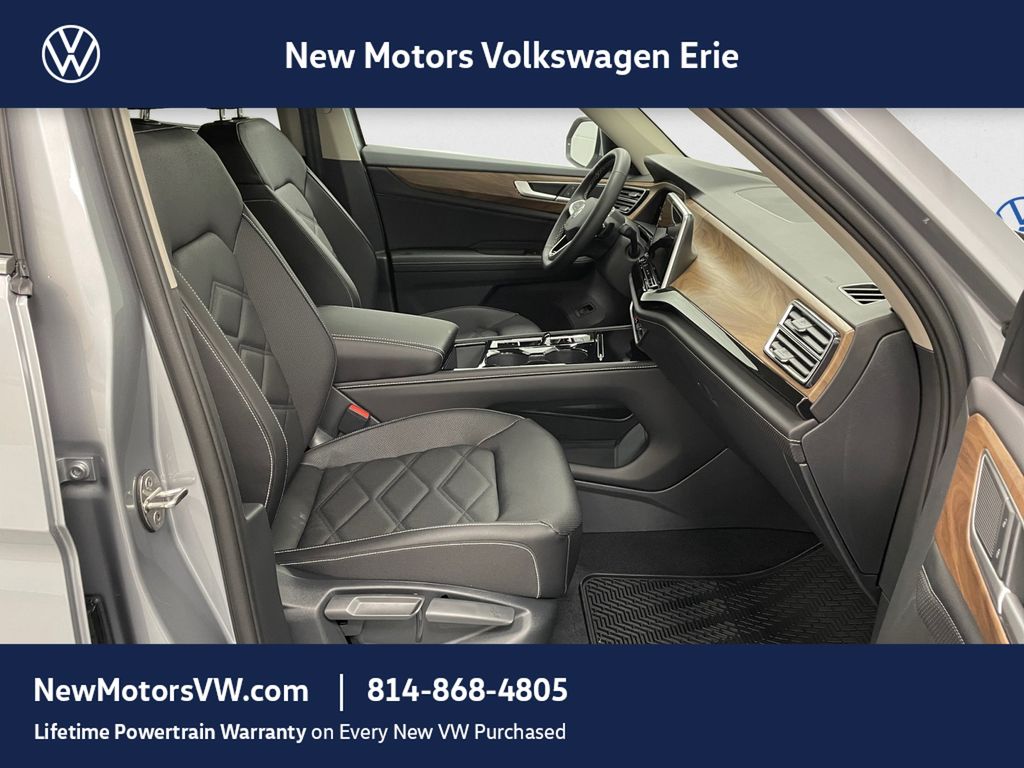 2026 Volkswagen Atlas SE w/Tech - Photo 15