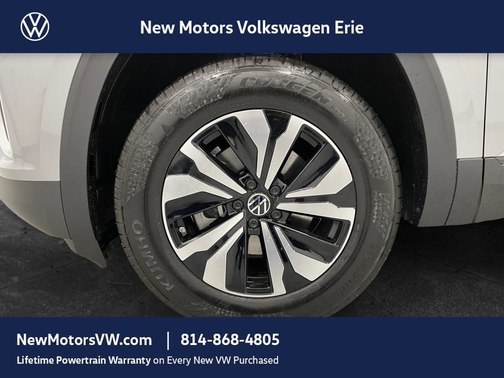 2026 Volkswagen Atlas SE Silver Mist at New Motors