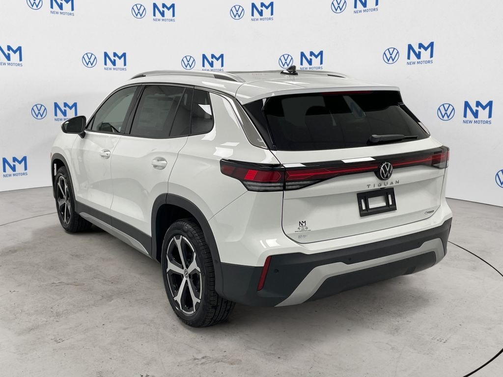 New 2025 Volkswagen Tiguan 2.0T SE SUV