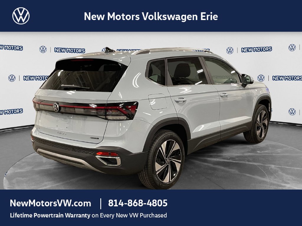 2026 Volkswagen Taos photo 5 of 15