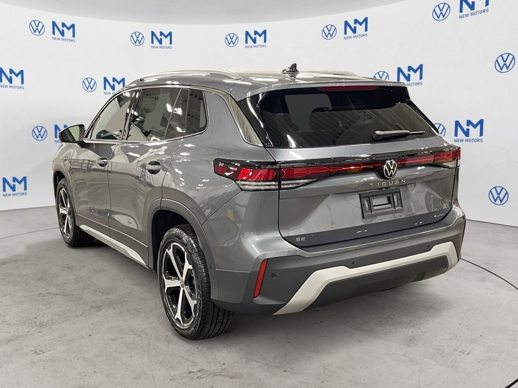 New 2025 Volkswagen Tiguan 2.0T SE SUV