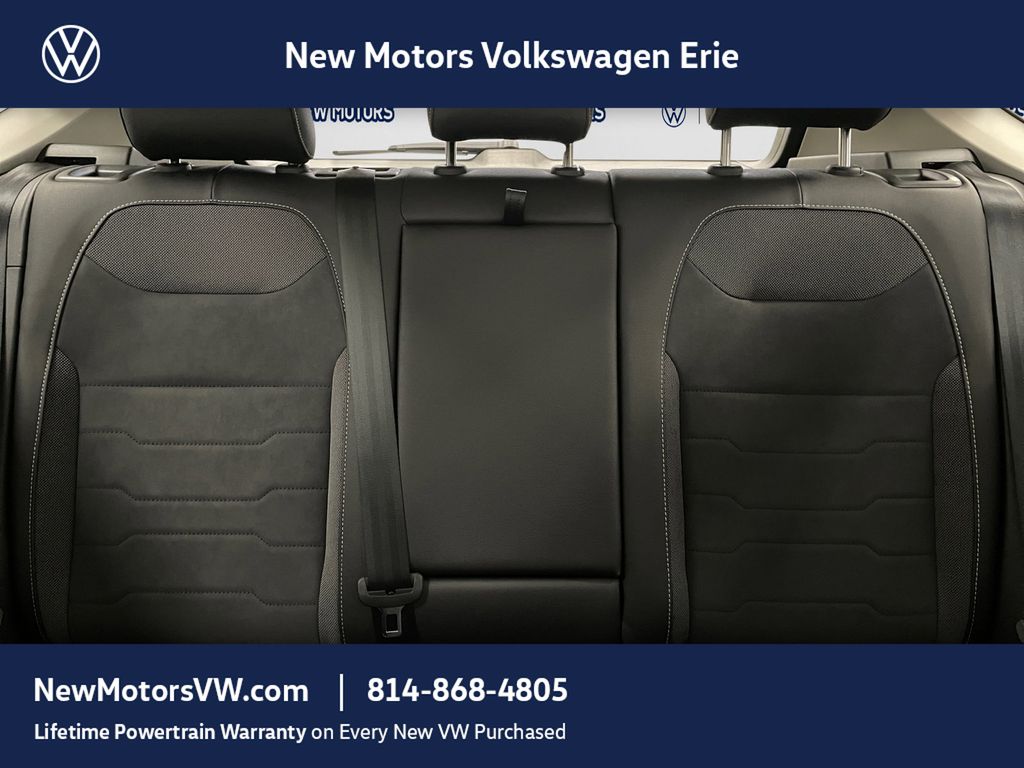 2026 Volkswagen Taos photo 11 of 13