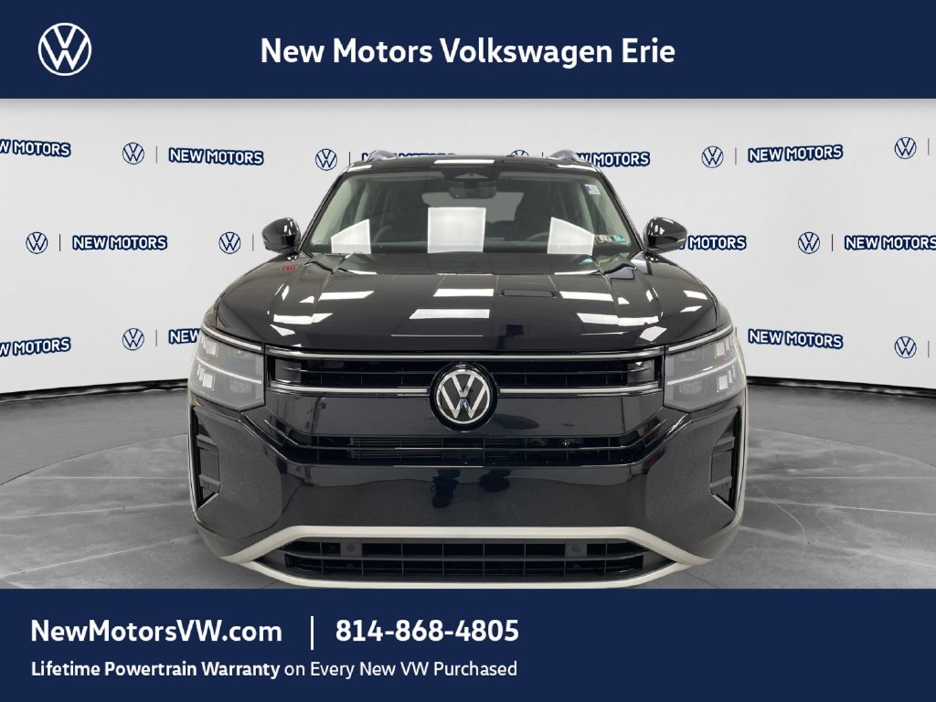 2027 Volkswagen Atlas photo 6 of 13