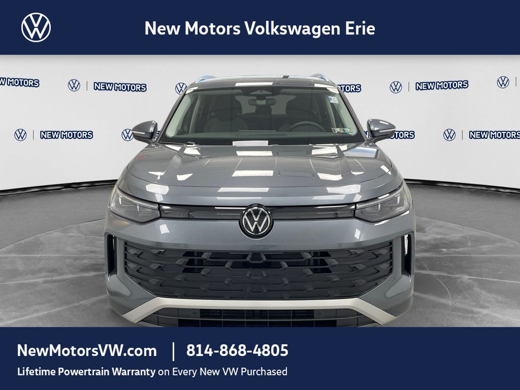 2026 Volkswagen Tiguan photo 6 of 13