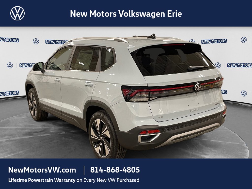 2026 Volkswagen Taos photo 3 of 15