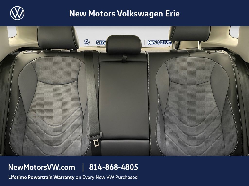 2026 Volkswagen Tiguan photo 11 of 13