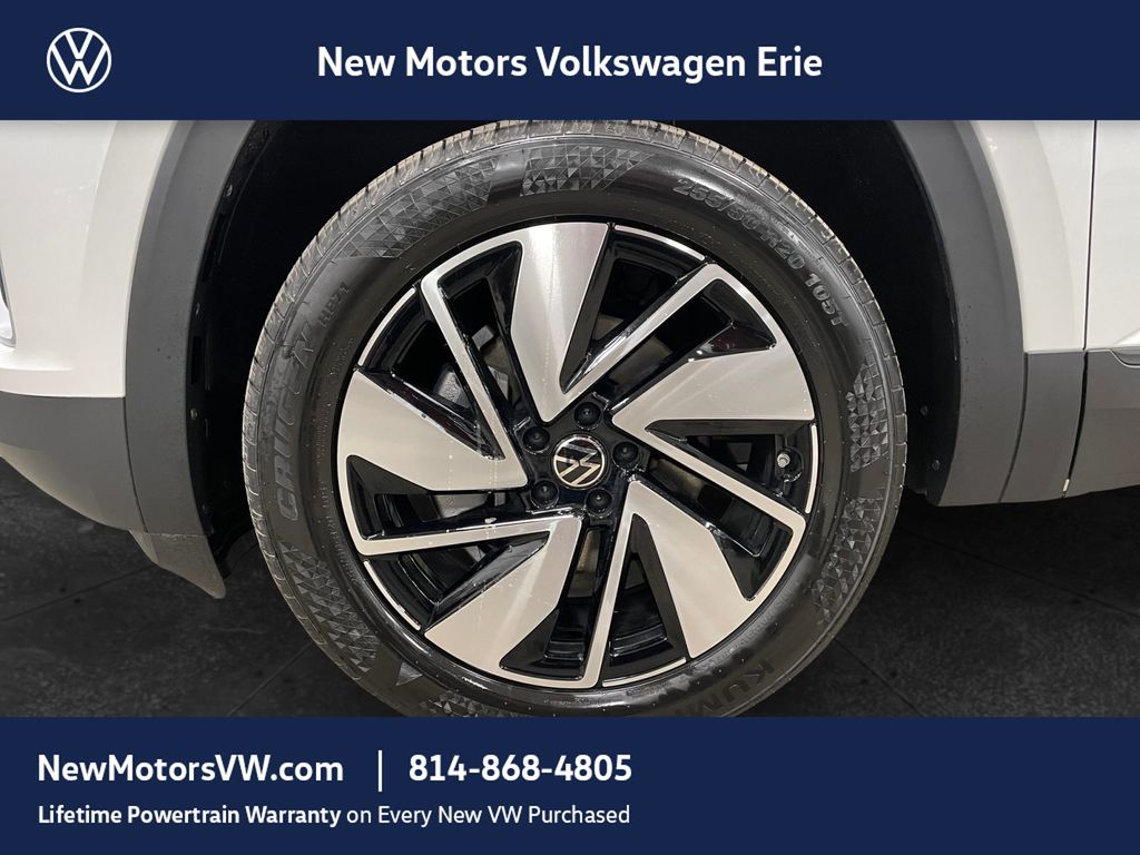 2026 Volkswagen Atlas SE w/Technology Opal White Pearl at New Motors