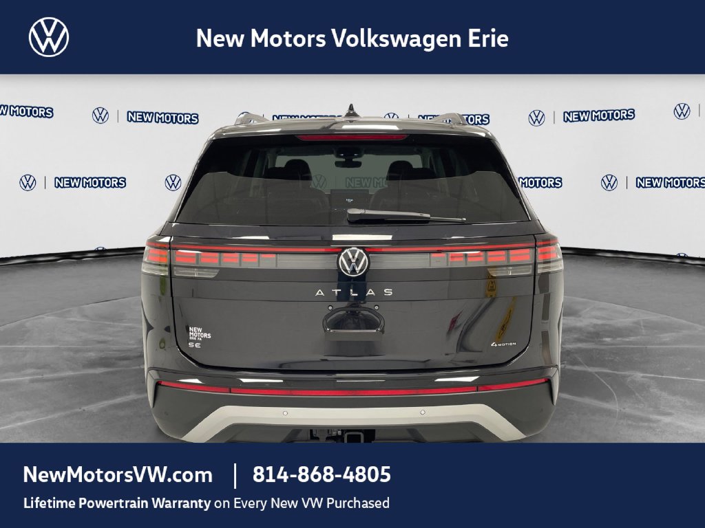 2027 Volkswagen Atlas photo 3 of 13