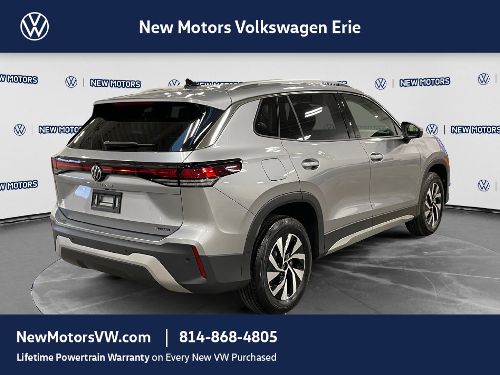 2026 Volkswagen Tiguan photo 5 of 15
