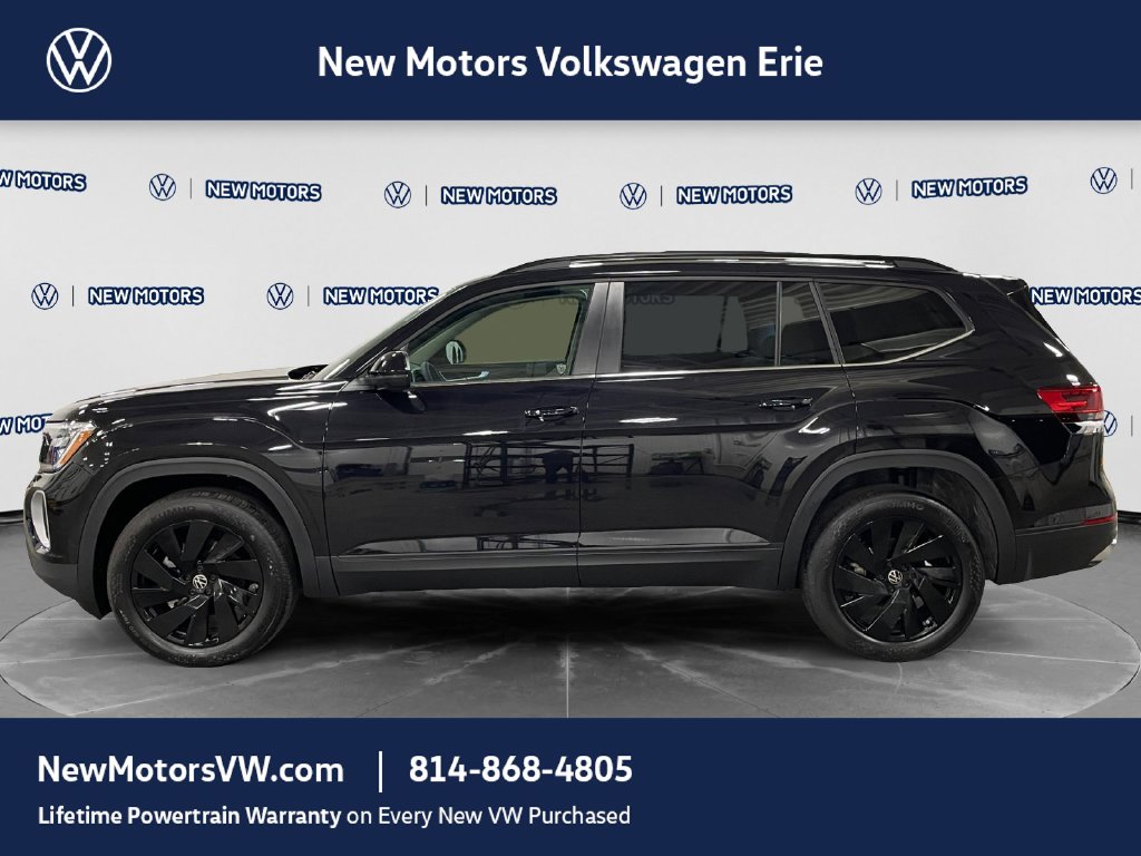 2026 Volkswagen Atlas photo 2 of 15