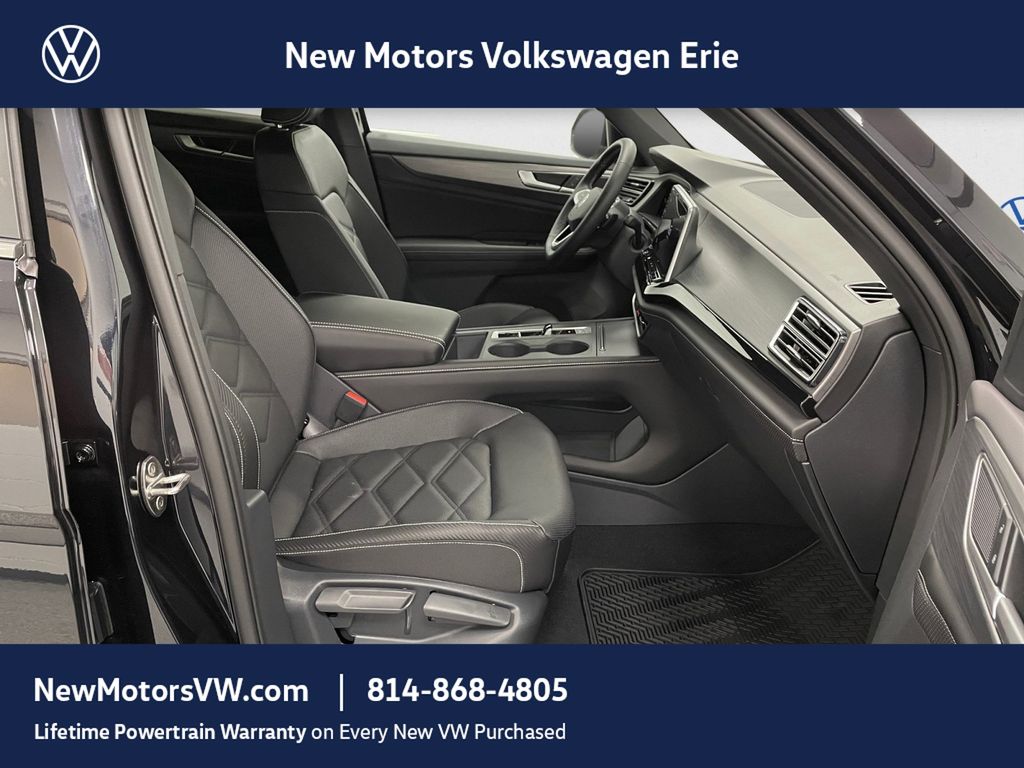 2026 Volkswagen Atlas Cross Sport SE Deep Black Pearl at New Motors