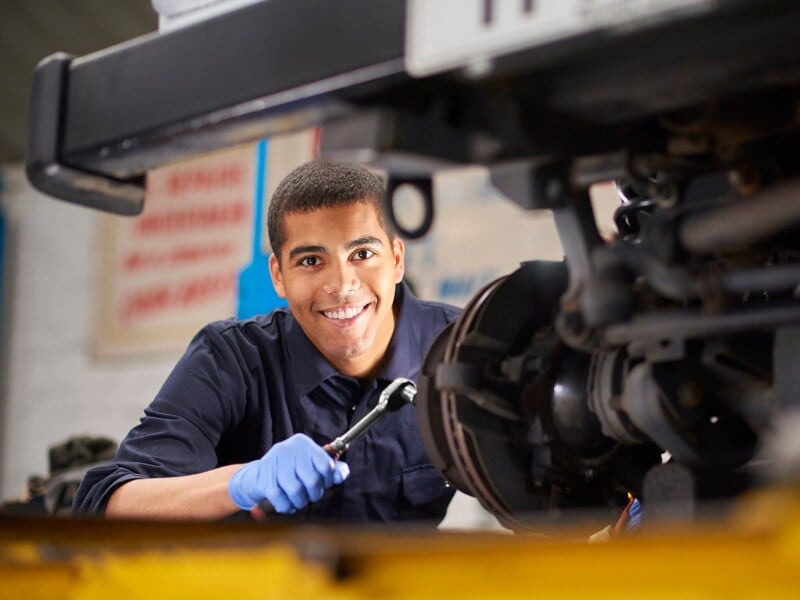 New Motor Volkswagen brake Technician