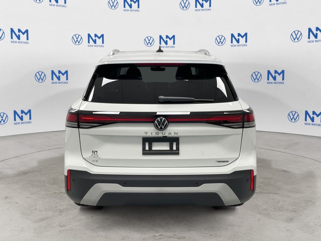 New 2025 Volkswagen Tiguan 2.0T SE SUV
