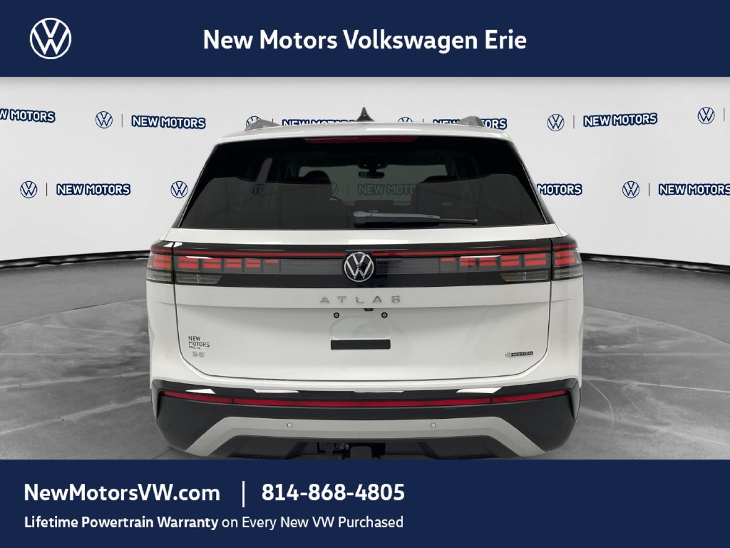 2027 Volkswagen Atlas photo 3 of 13