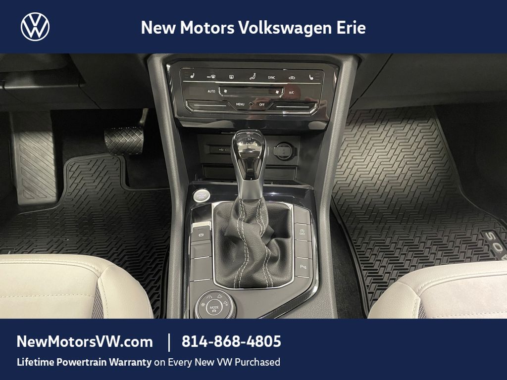 2026 Volkswagen Taos 1.5T SE Deep Black Pearl at New Motors