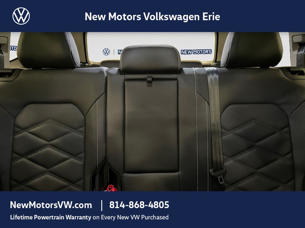 2026 Volkswagen Atlas SE Deep Black Pearl at New Motors