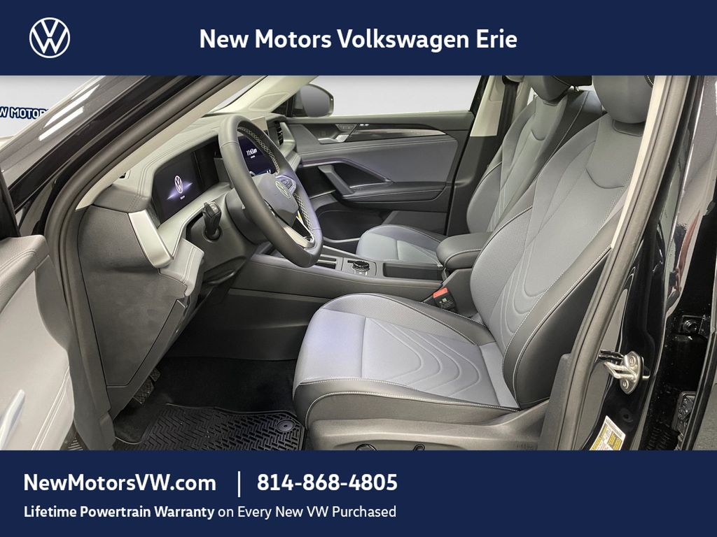 2026 Volkswagen Tiguan photo 7 of 13