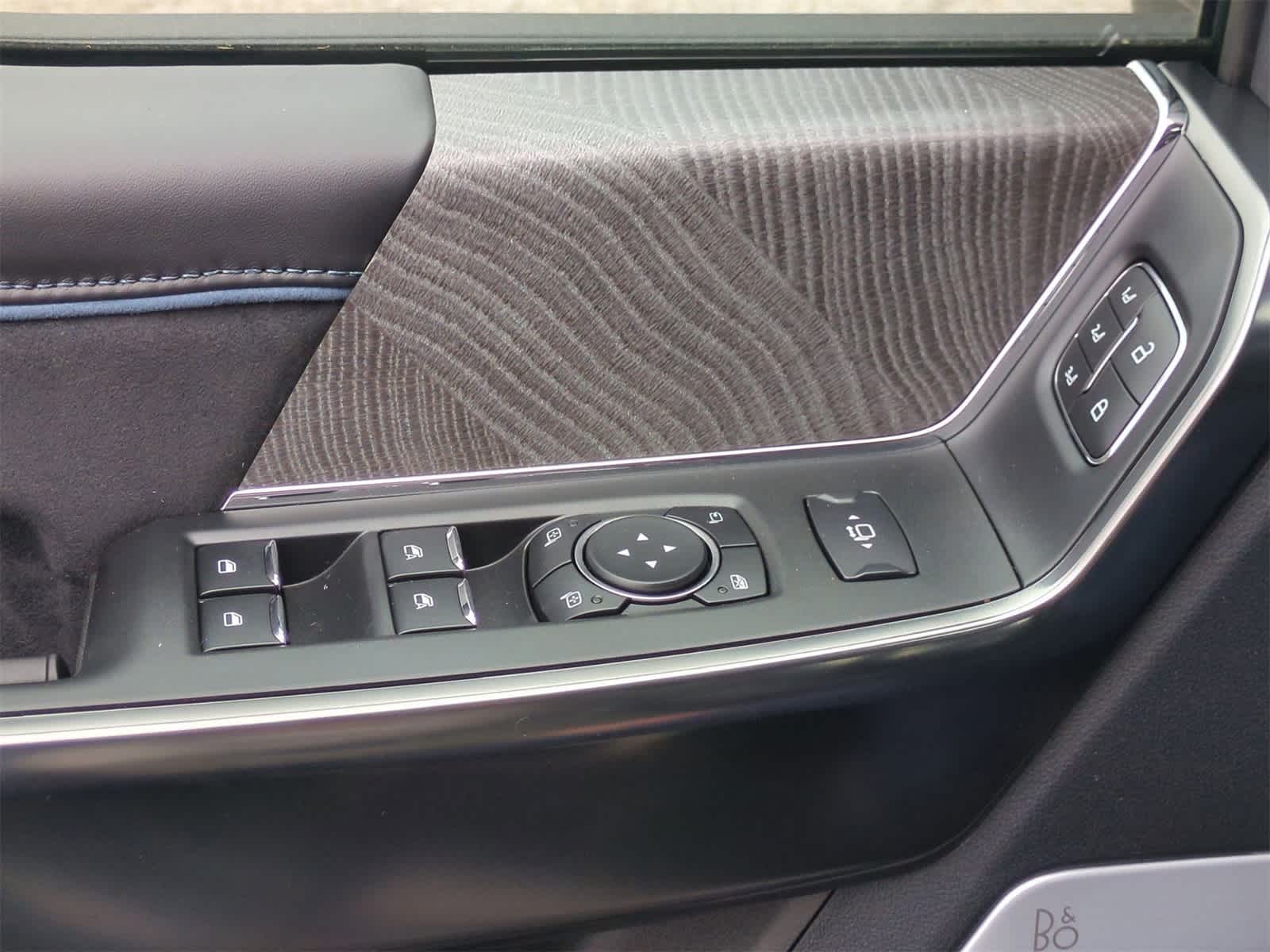 2025 Ford F-250 Platinum 24