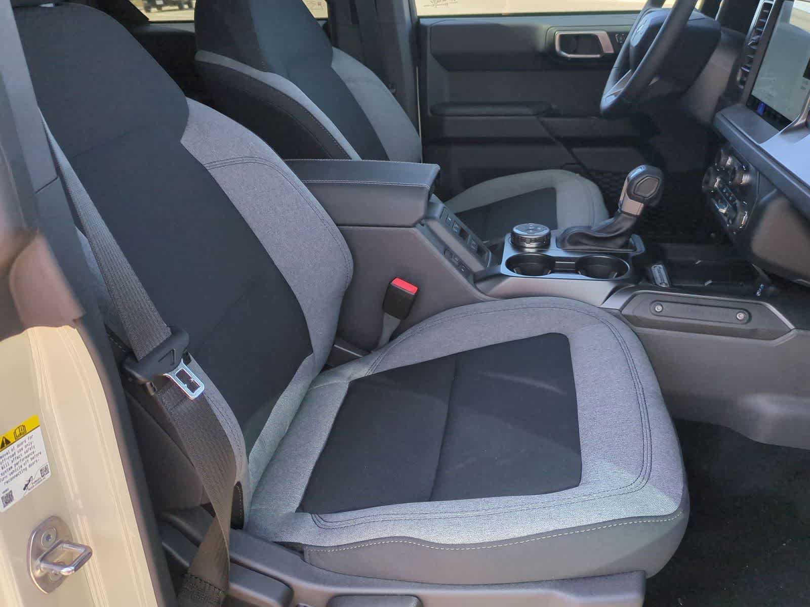 Thumbnail: 2025 Ford Bronco - 27