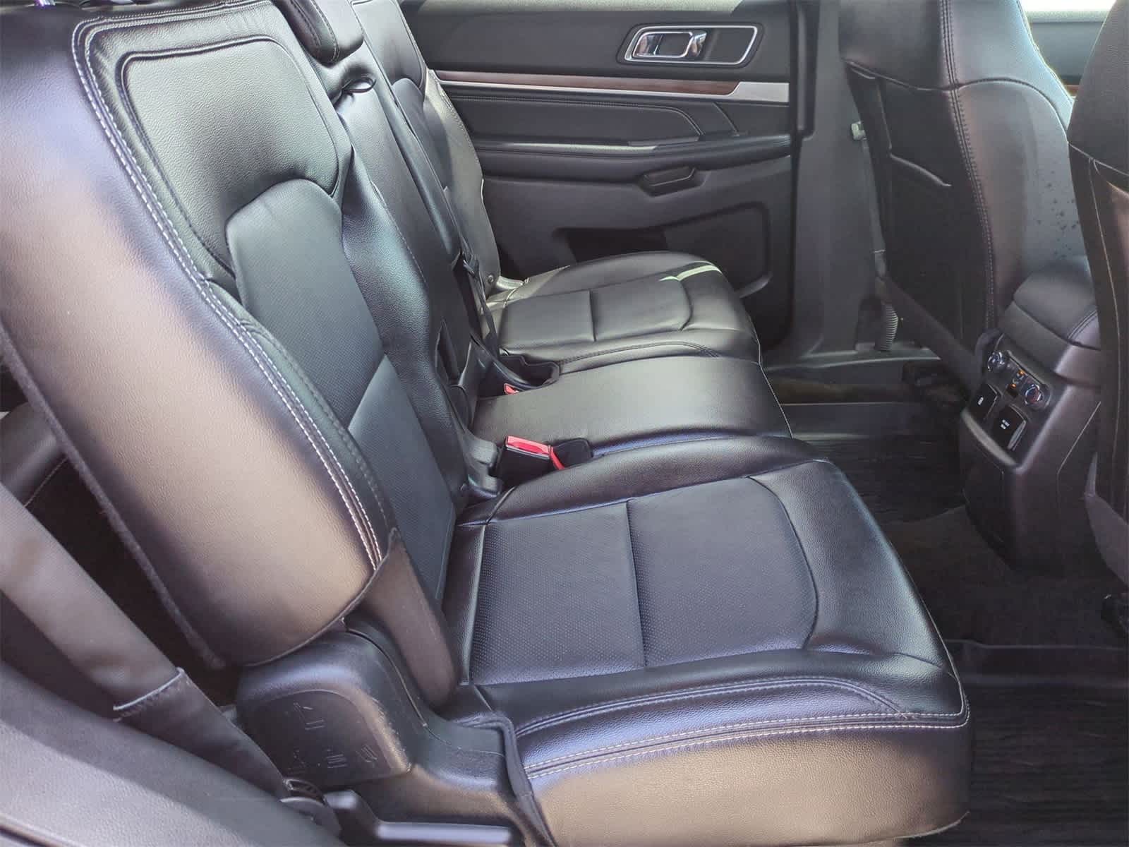Thumbnail: 2017 Ford Explorer - 26