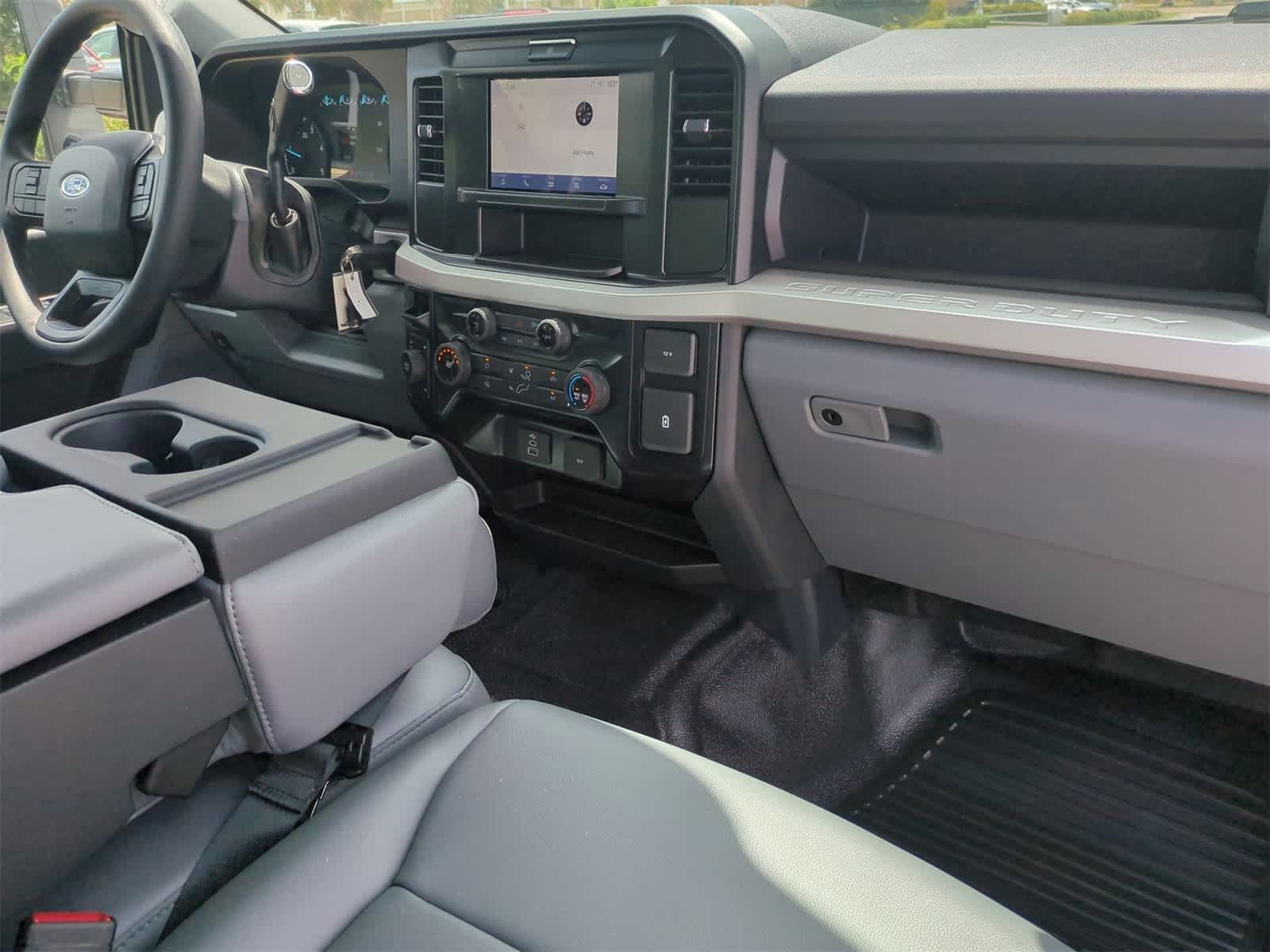 Thumbnail: 2025 Ford F-350 - 24