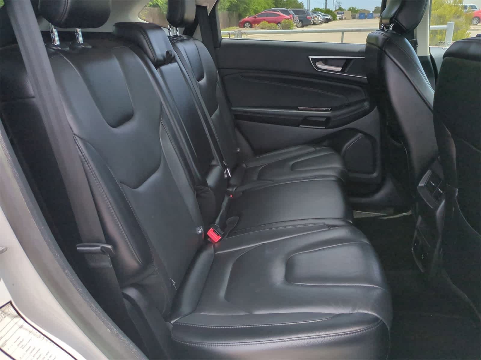 Thumbnail: 2018 Ford Edge - 26