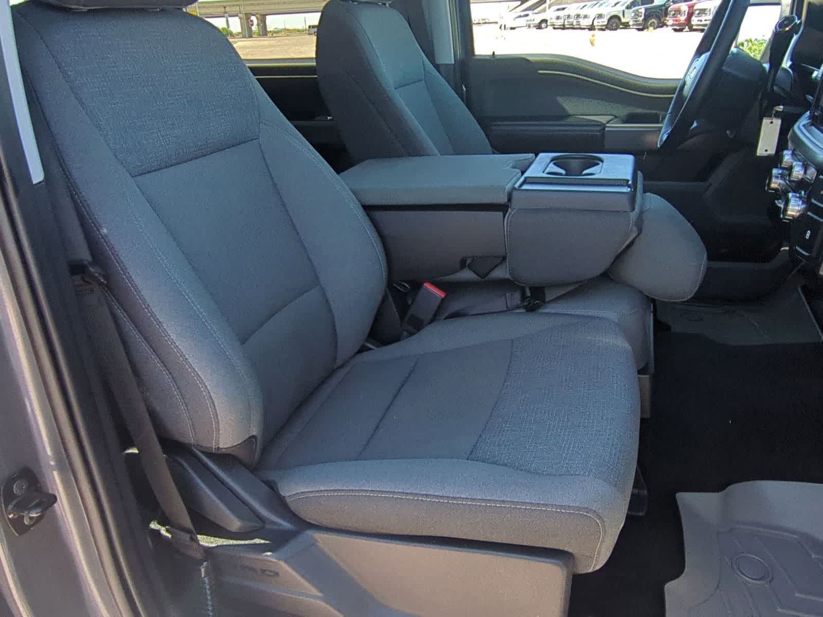 Thumbnail: 2025 Ford F-150 - 25