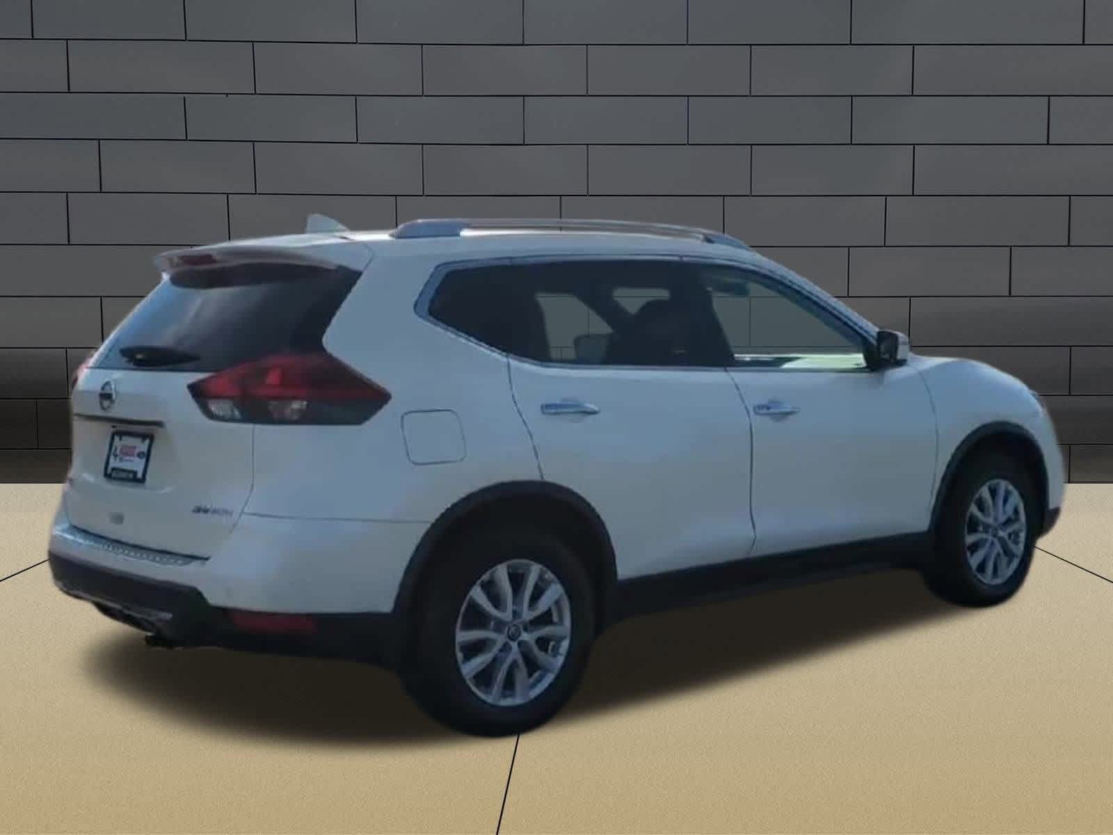 Thumbnail: 2019 Nissan Rogue - 8
