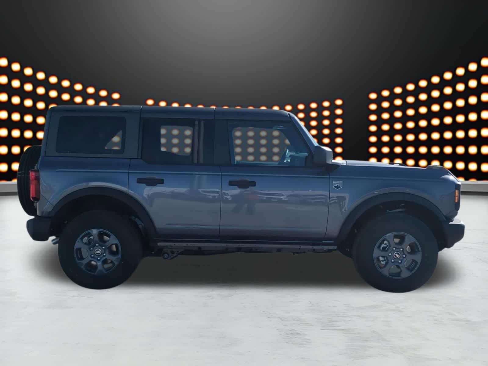 Thumbnail: 2025 Ford Bronco - 9