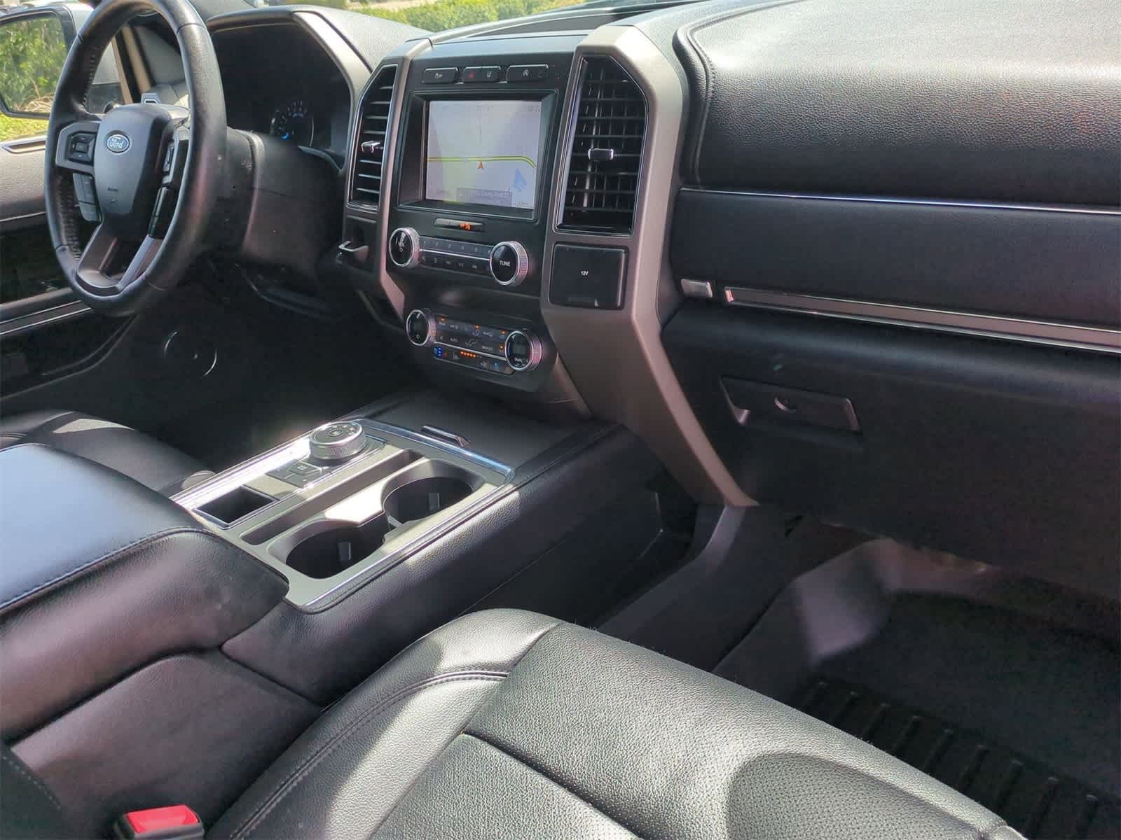 2020 Ford Expedition XLT 29