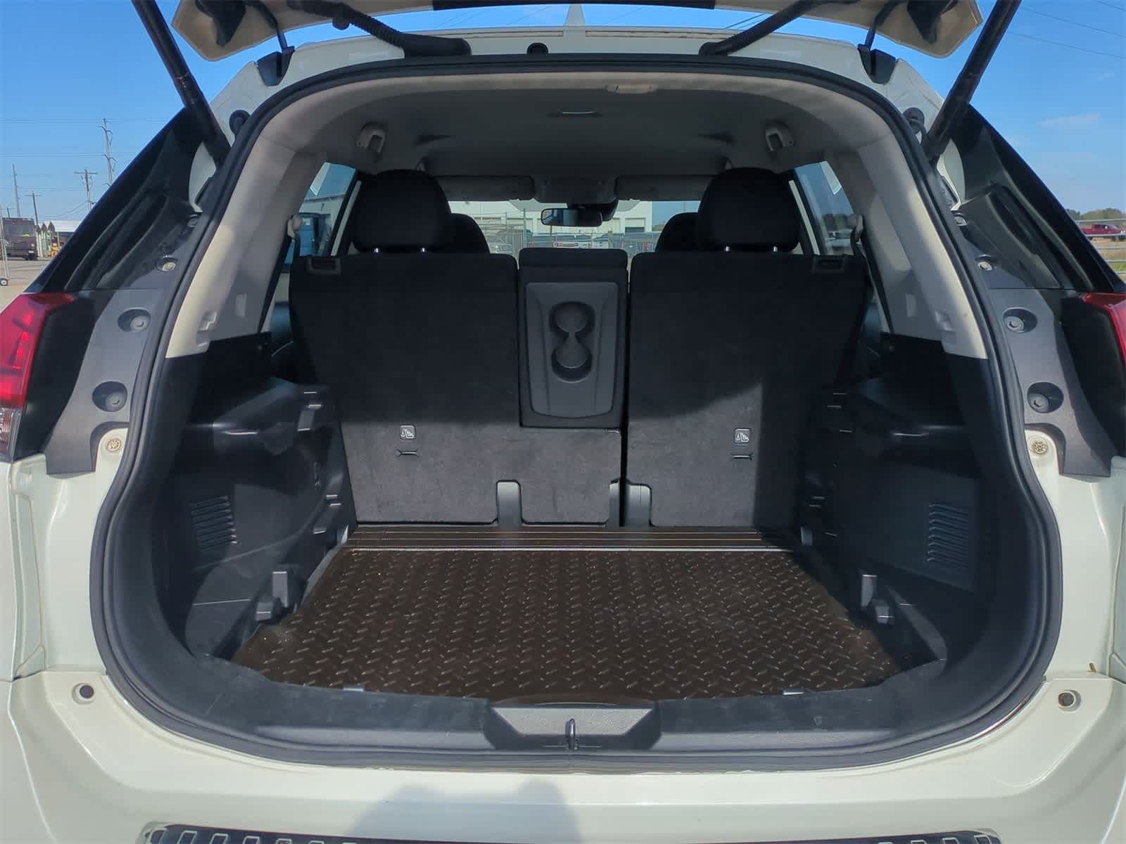 Thumbnail: 2019 Nissan Rogue - 24