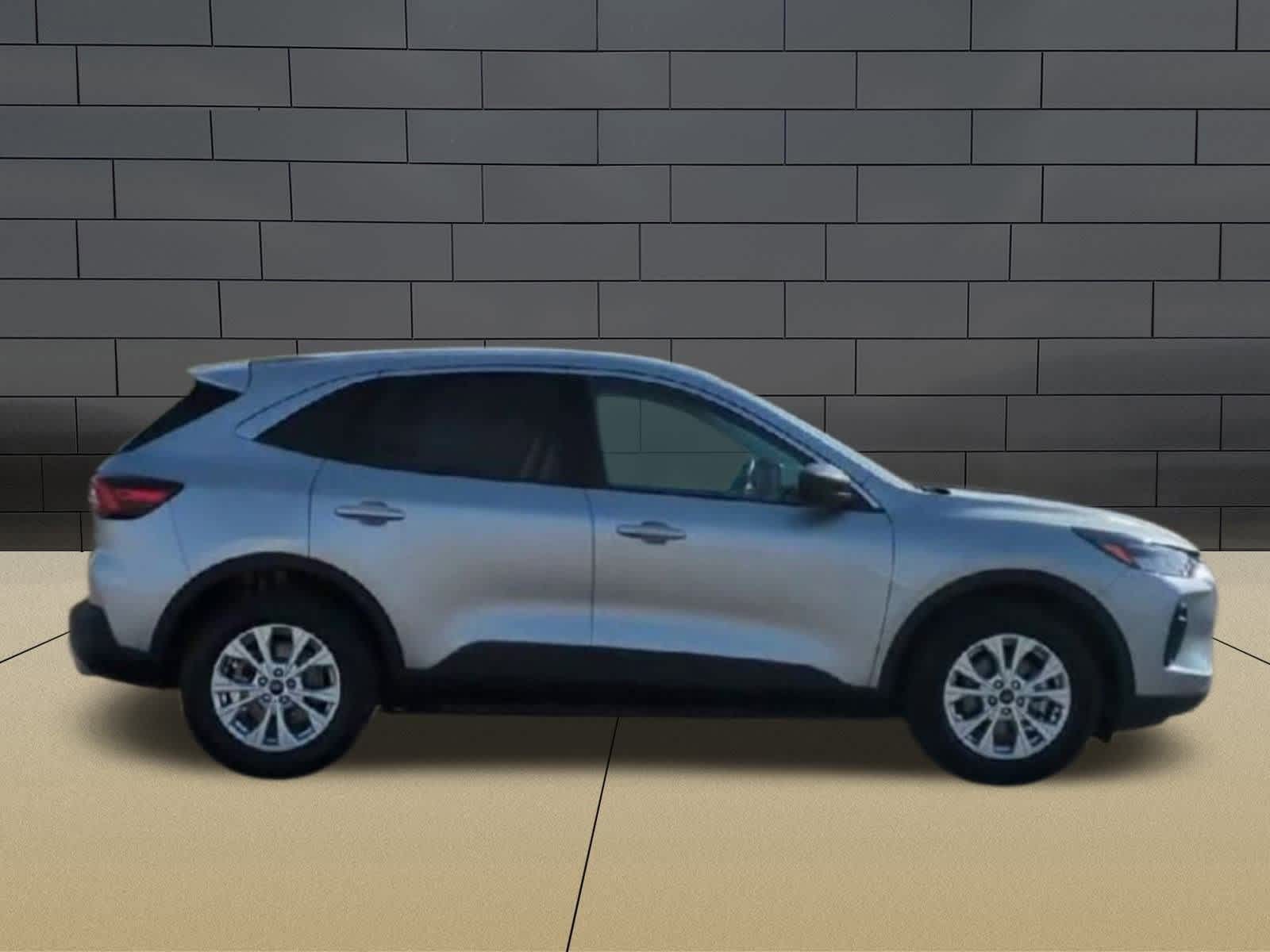 Thumbnail: 2024 Ford Escape - 9