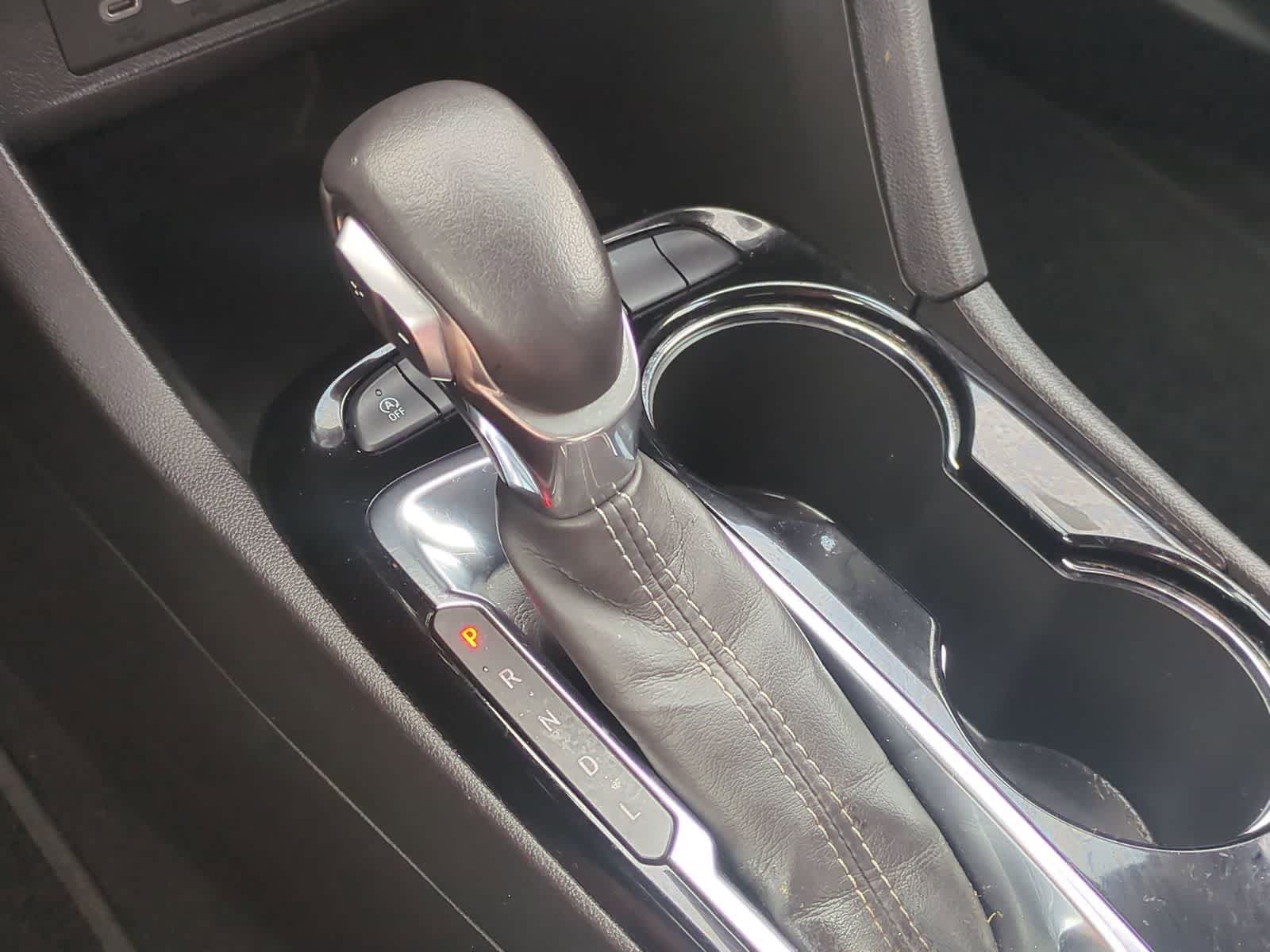 Thumbnail: 2022 Buick Encore GX - 16