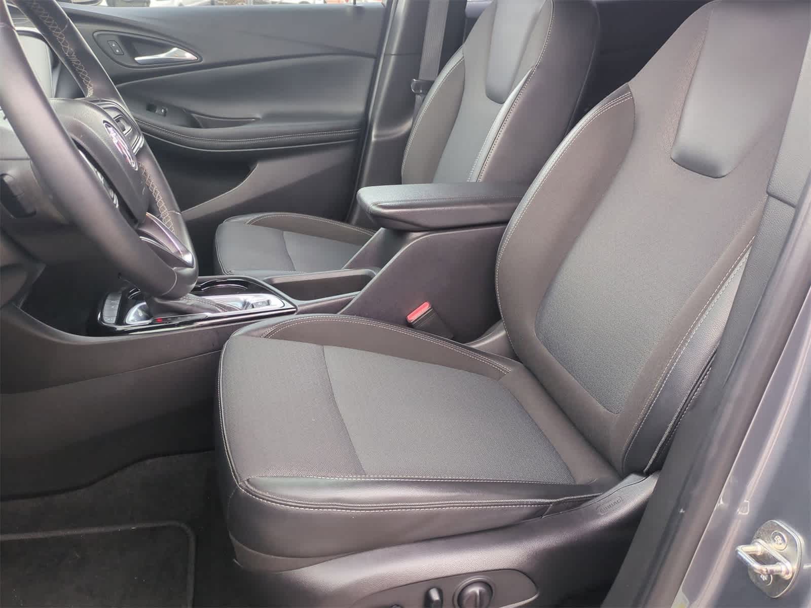 Thumbnail: 2022 Buick Encore GX - 19