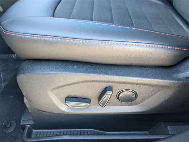 2024 Ford Edge ST-Line photo 3