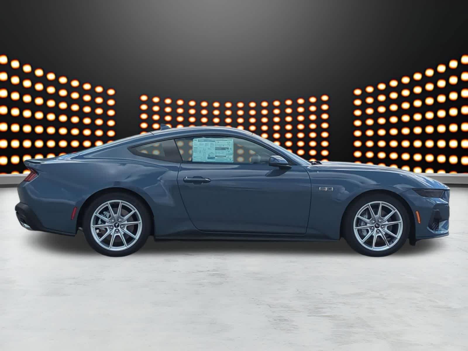 Thumbnail: 2025 Ford Mustang - 9