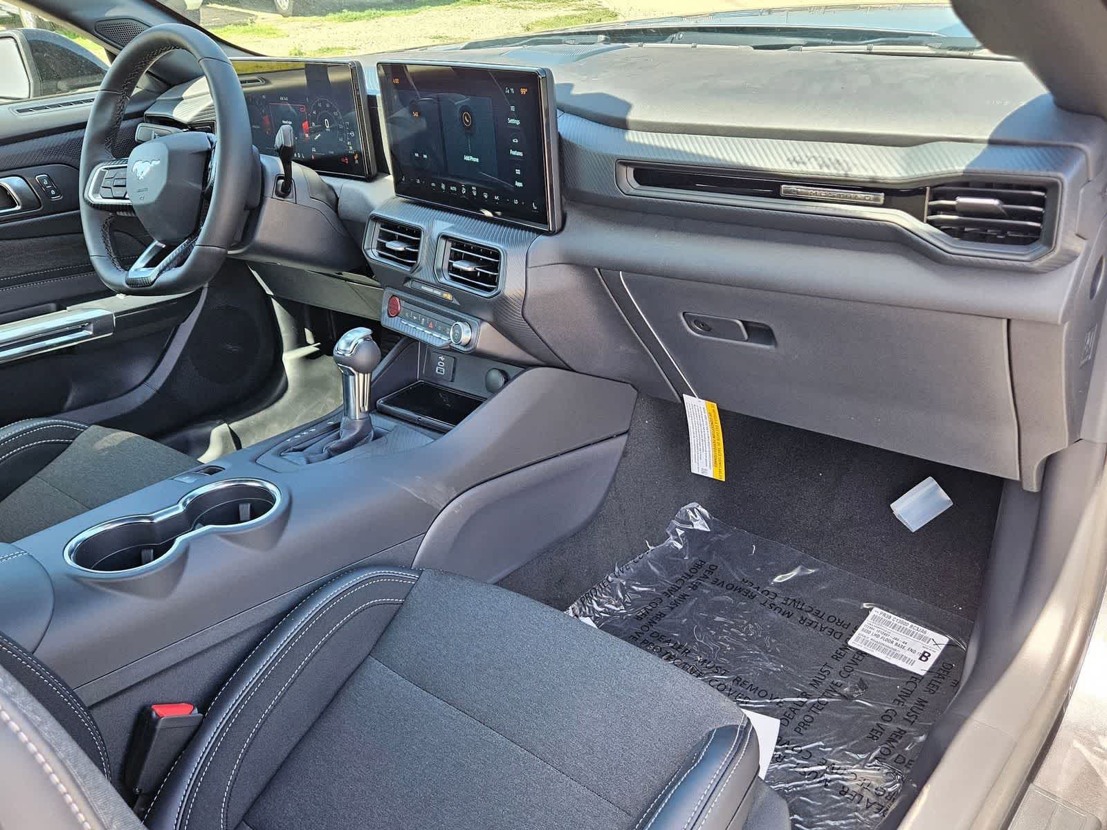 Thumbnail: 2025 Ford Mustang - 25