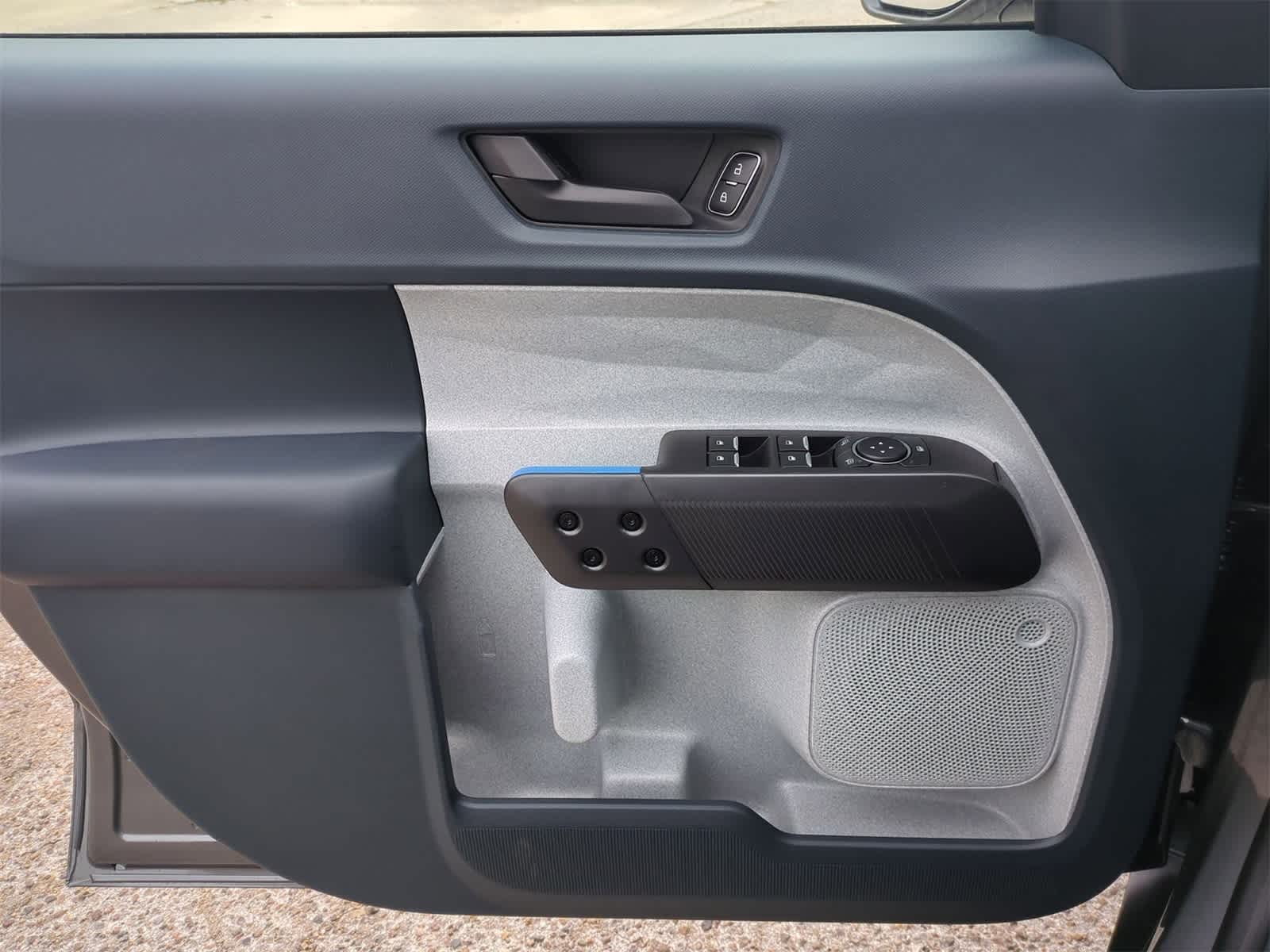 Thumbnail: 2026 Ford Maverick - 21