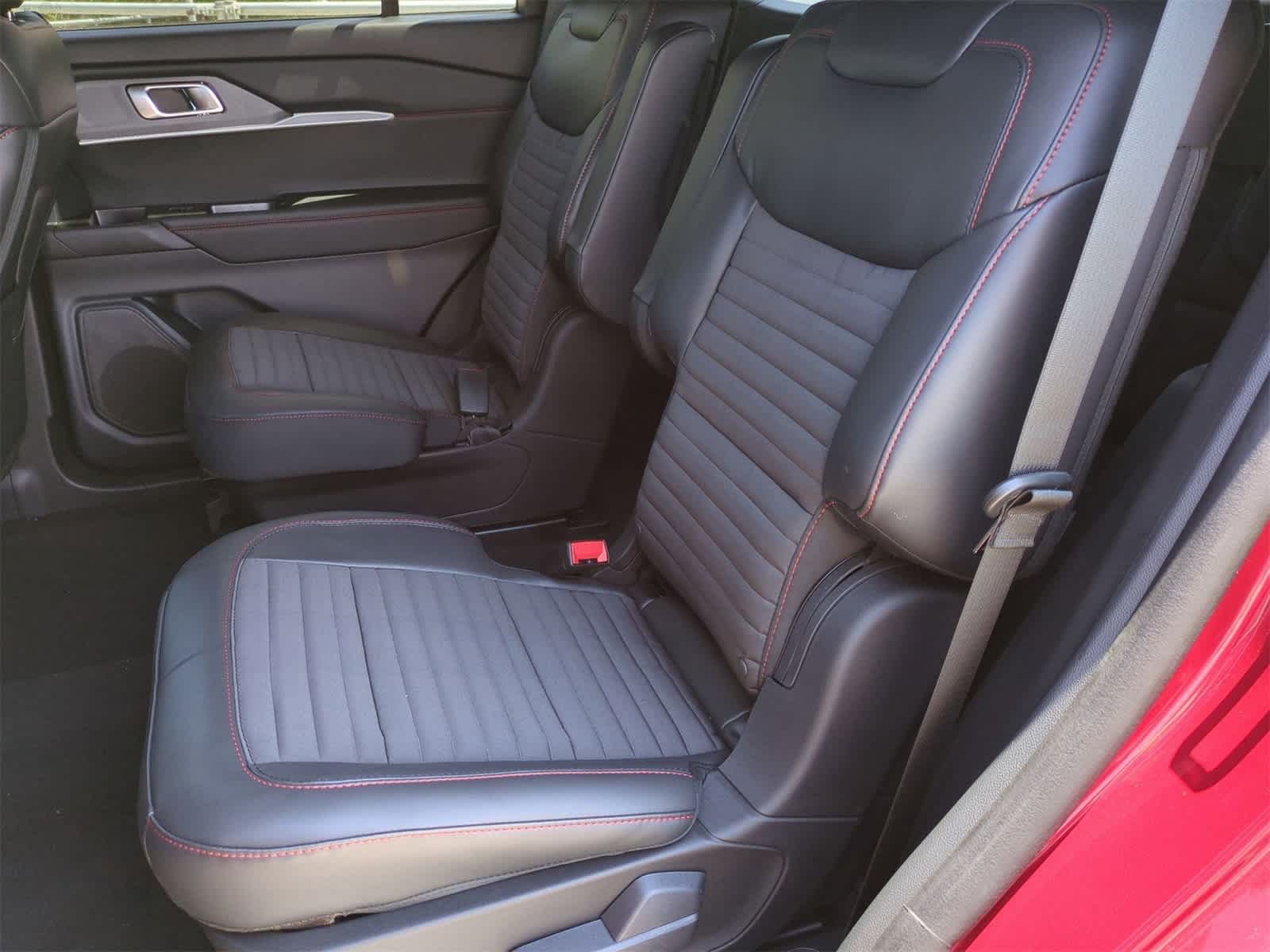 Thumbnail: 2025 Ford Explorer - 24