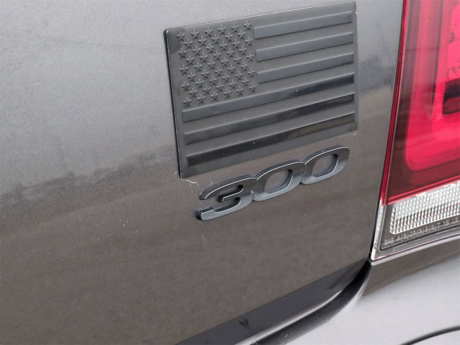 Thumbnail: 2023 Chrysler 300 - 30