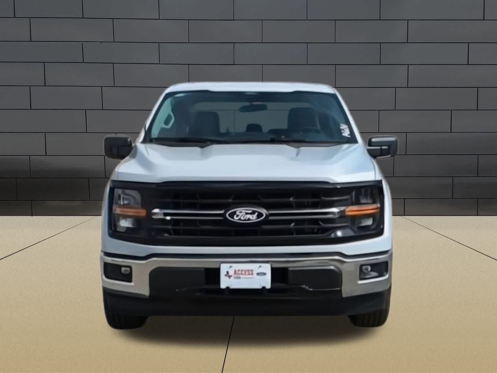 2025 Ford F-150 XLT photo 3
