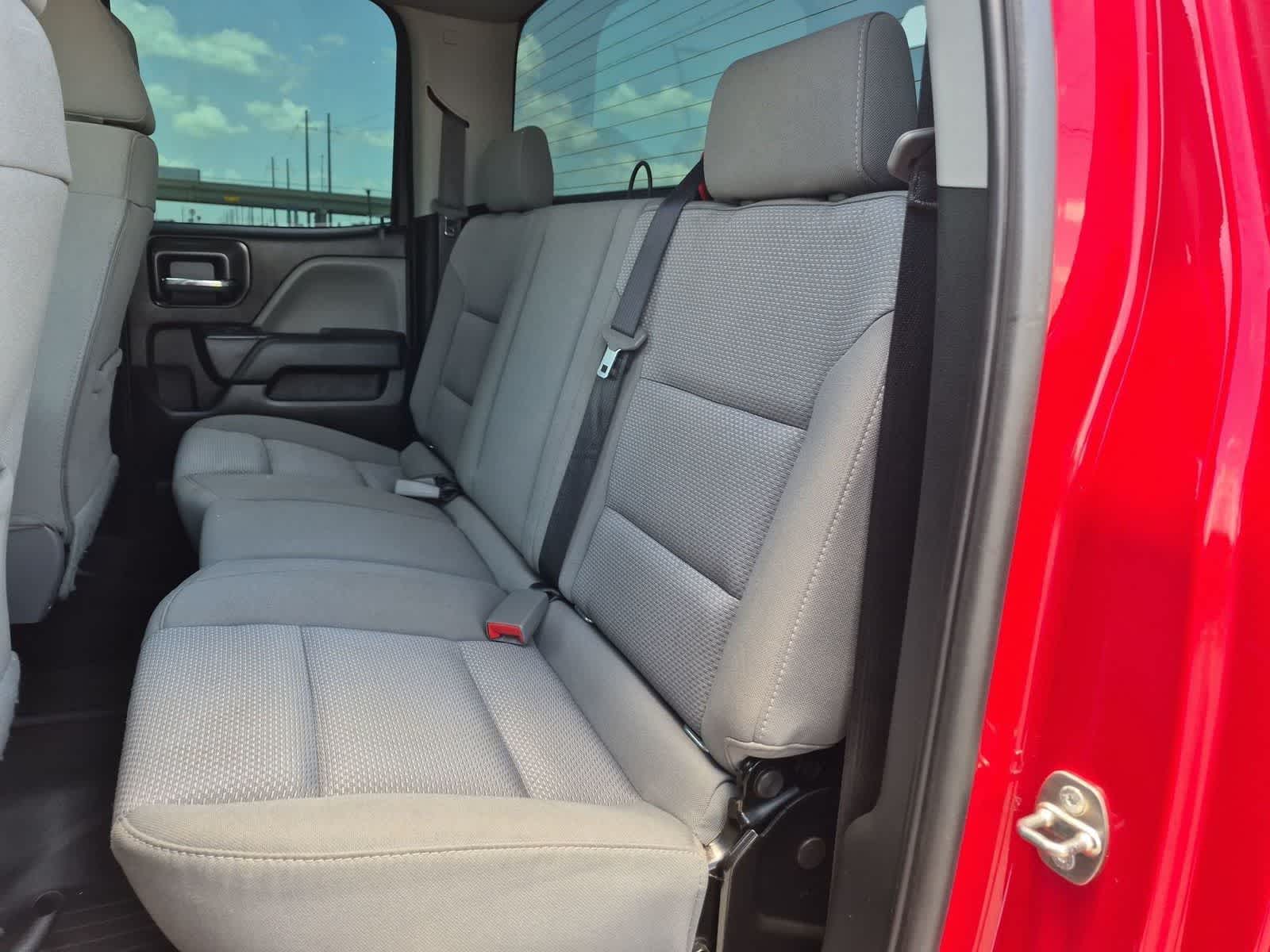 Thumbnail: 2019 Chevrolet Silverado 1500 - 21
