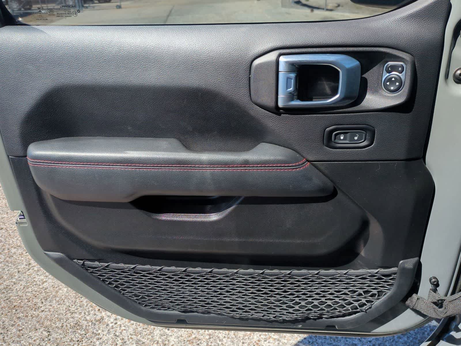 Thumbnail: 2022 Jeep Gladiator - 21