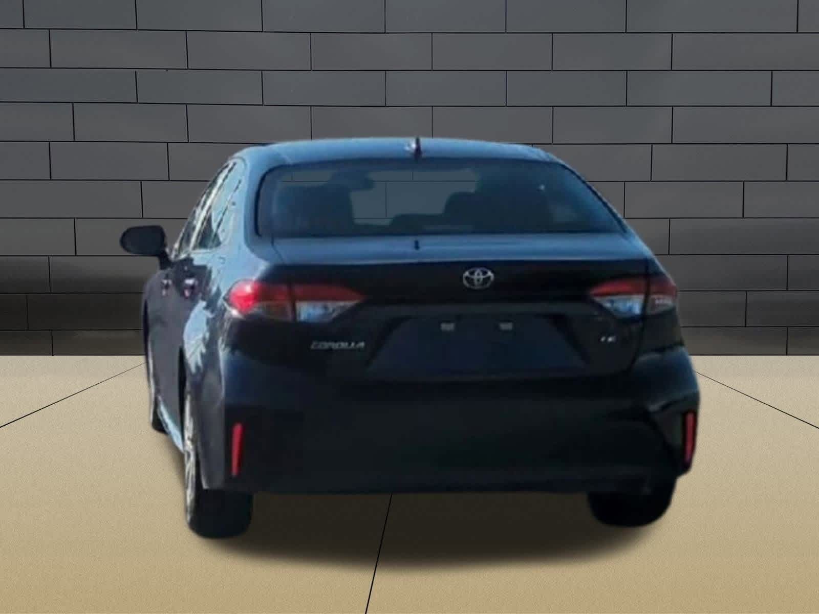 Thumbnail: 2023 Toyota Corolla - 7