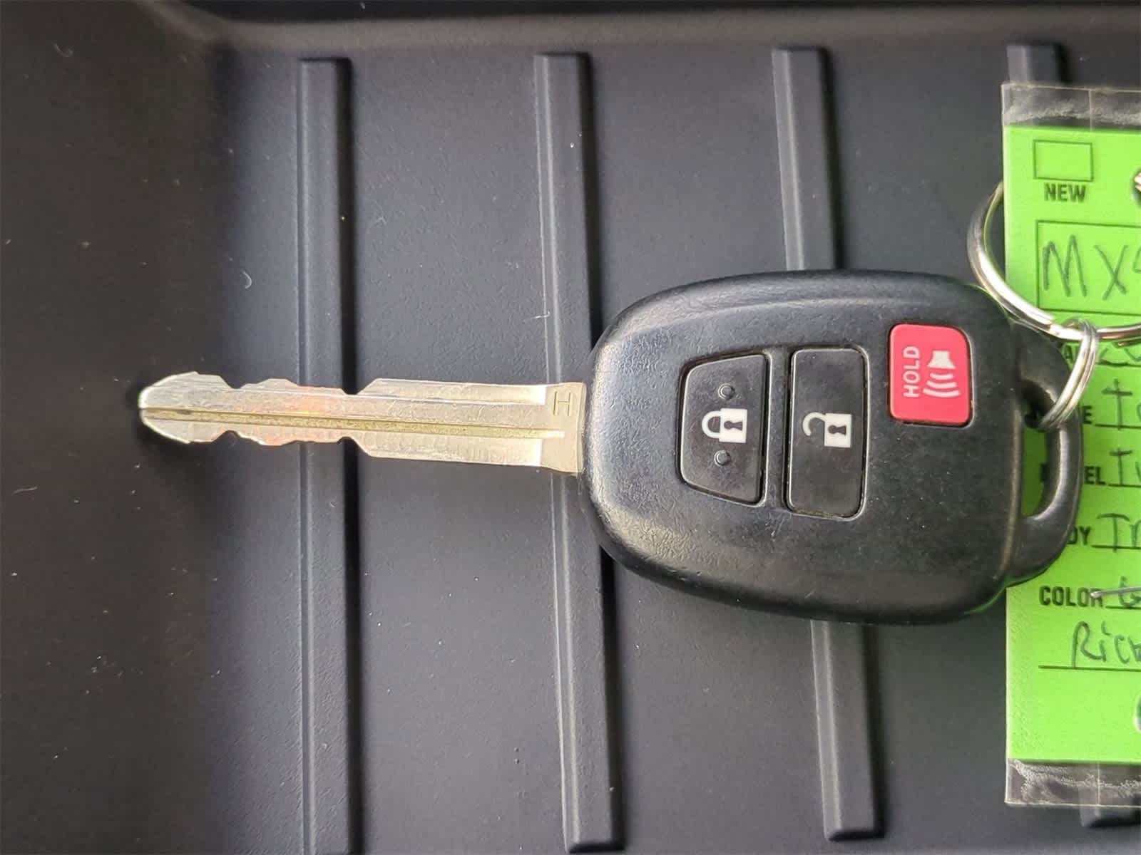 Thumbnail: 2021 Toyota Tundra - 32