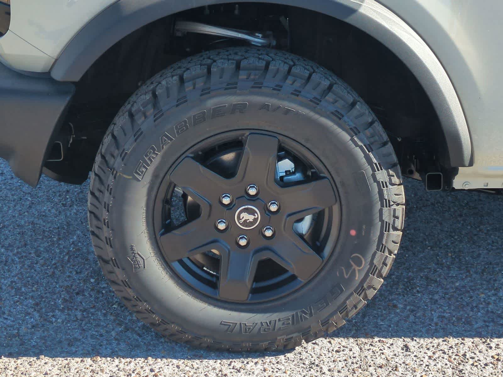 Thumbnail: 2025 Ford Bronco - 32