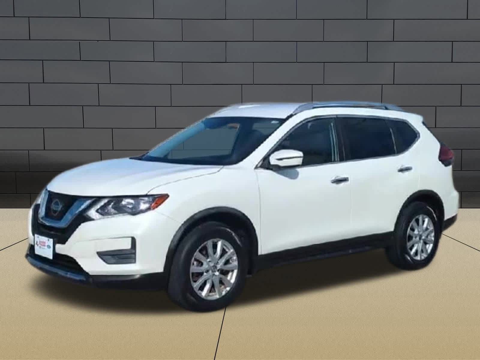 Thumbnail: 2019 Nissan Rogue - 4
