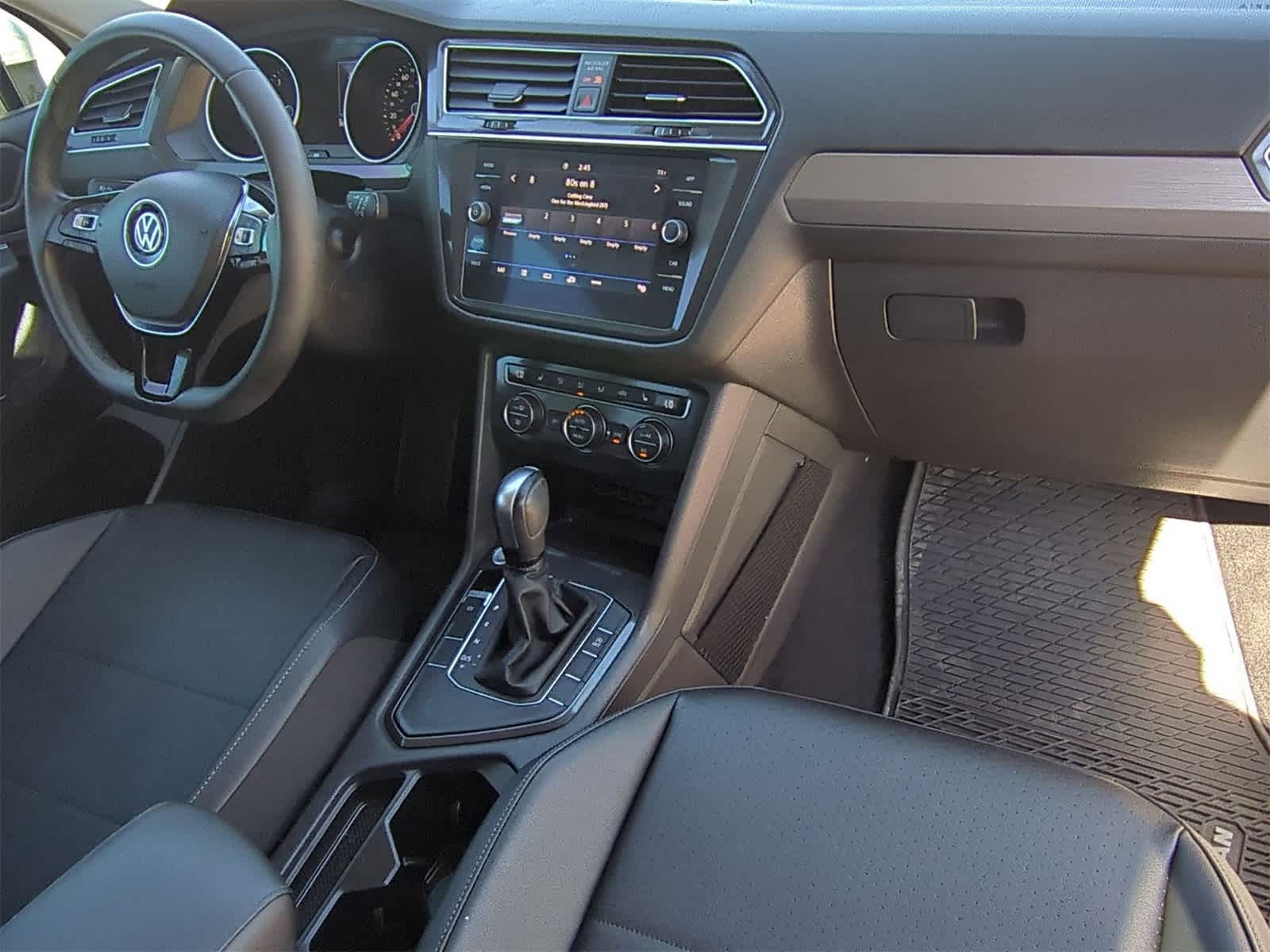 Thumbnail: 2020 Volkswagen Tiguan - 27