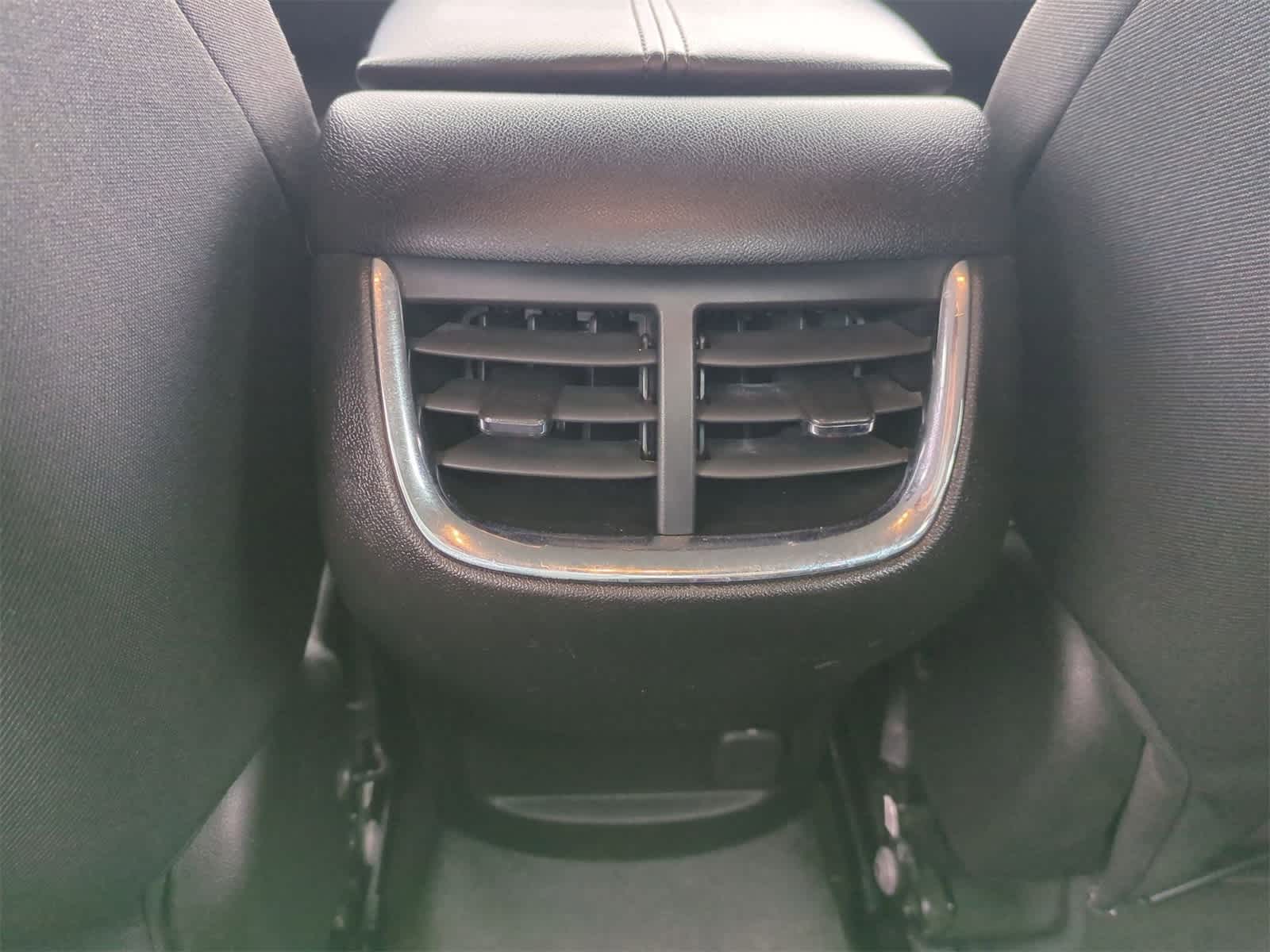 Thumbnail: 2023 Chevrolet Malibu - 20