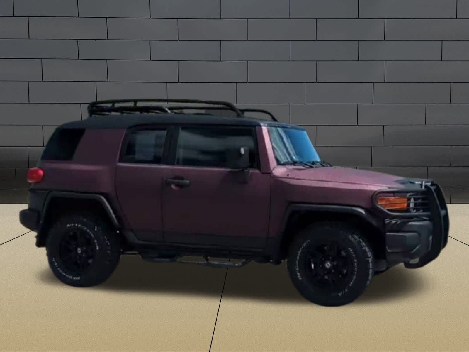 Thumbnail: 2013 Toyota FJ Cruiser - 3